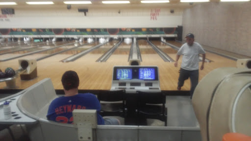Bowling Alley «Sunset Bowl», reviews and photos, 2015 N Lewis Ave, Waukegan, IL 60087, USA
