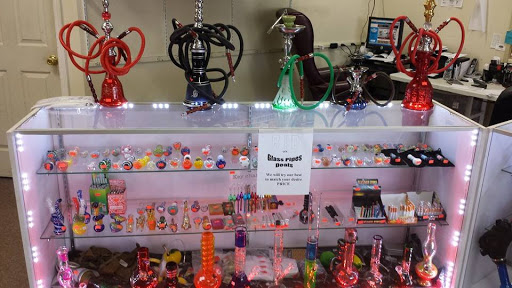 Tobacco Shop «Tobacco Cigar», reviews and photos, 1596 N Farnsworth Ave, Aurora, IL 60505, USA