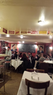 Atmosphère du Restaurant Les Quat'Zarts à Maulette - n°13