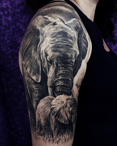 Tattoo Shop «Da Wei Tattoo», reviews and photos, 1053 E El Camino Real, Sunnyvale, CA 94087, USA