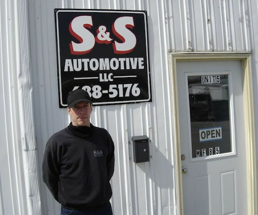 Auto Repair Shop «S & S Automotive», reviews and photos, 123 Stevens Dr # 5, Iowa City, IA 52240, USA