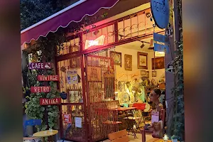 Ayvalık Cafe & RetroKing Vintage Shop image
