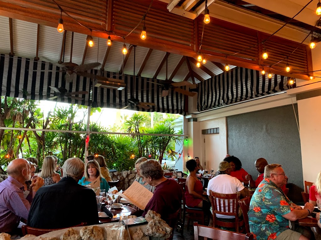 Bobby's Bistro 33767