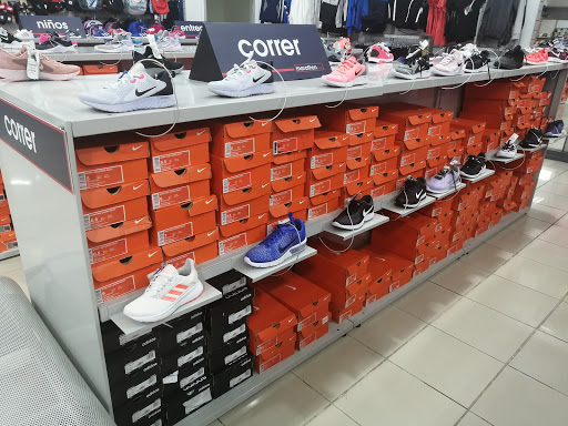 Tiendas para comprar zapatillas deportivas Quito