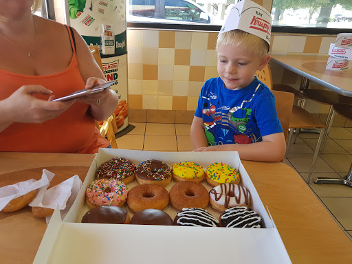 Bakery «Krispy Kreme Doughnuts», reviews and photos, 222 E. FM 1382, Cedar Hill, TX 75104, USA