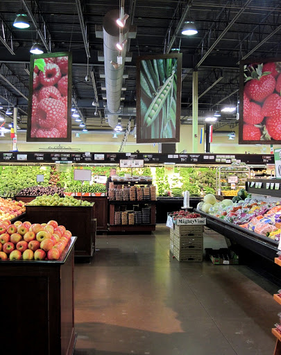 Grocery Store «Shop & Save Market», reviews and photos, 518 Metropolitan Way, Des Plaines, IL 60016, USA