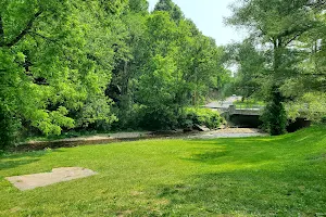 Riverbend park image