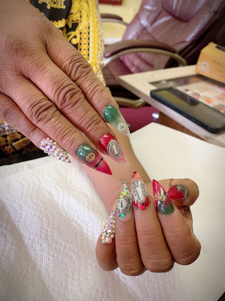 Nailbymia 27405