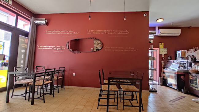 D'Aqui e d'Acolá - Produtos Regionais Vinhos e Petiscos - Bar