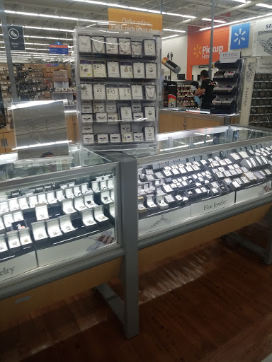 Discount Store «Walmart», reviews and photos, 70 Pleasant Valley St, Methuen, MA 01844, USA