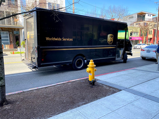 Shipping and Mailing Service «UPS Customer Center», reviews and photos, 4455 7th Ave S, Seattle, WA 98108, USA