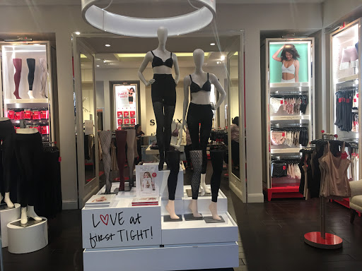 Lingerie Store «Spanx», reviews and photos, 8687 N Central Expy, Dallas, TX 75225, USA