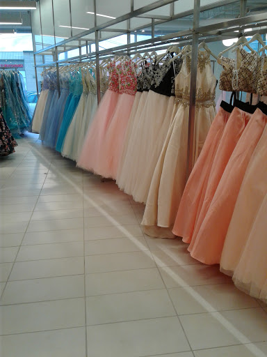 Dress Store «Camille La Vie», reviews and photos, 210 Glen Cove Road, Carle Place, NY 11514, USA