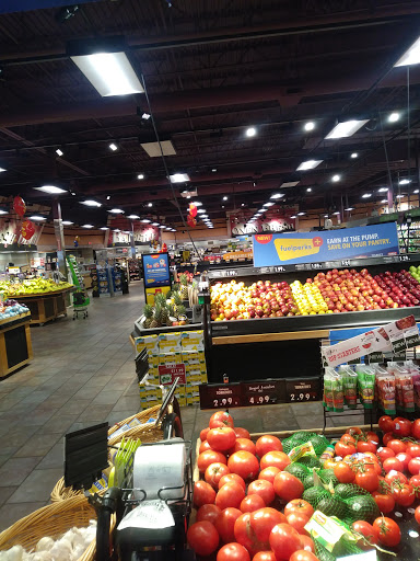 Supermarket «Giant Eagle Supermarket», reviews and photos, 3100 Cromer Ave NW, Canton, OH 44709, USA