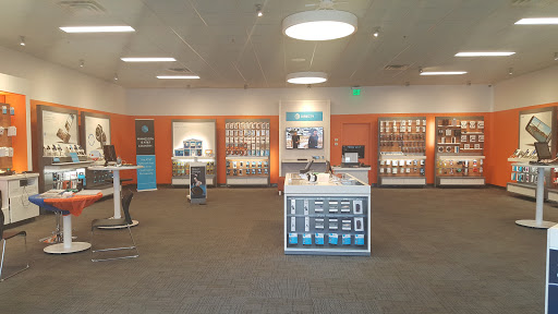 Cell Phone Store «AT&T Authorized Retailer», reviews and photos, 925 Co Rd E East #170, Vadnais Heights, MN 55127, USA