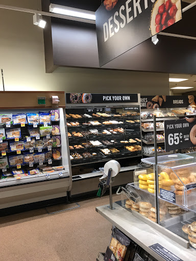 Grocery Store «Giant Food Stores», reviews and photos, 611 Main St, Harleysville, PA 19438, USA