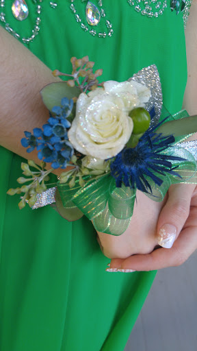 Florist «Platform 322», reviews and photos, 322 W Main St, Lexington, IL 61753, USA