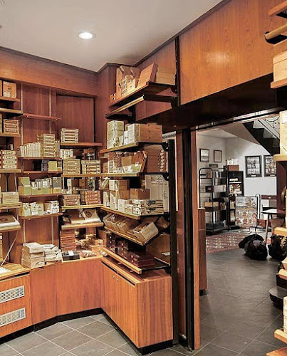 Rezensionen über Spring & Cie, Cigars in Genf - Geschäft