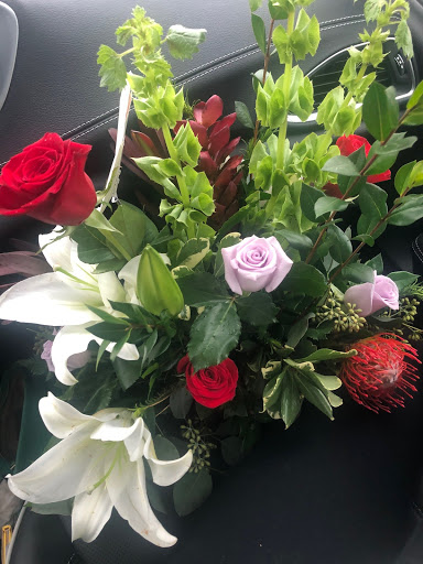 Florist «The Flower Shop», reviews and photos, 437 S Main St, Boerne, TX 78006, USA