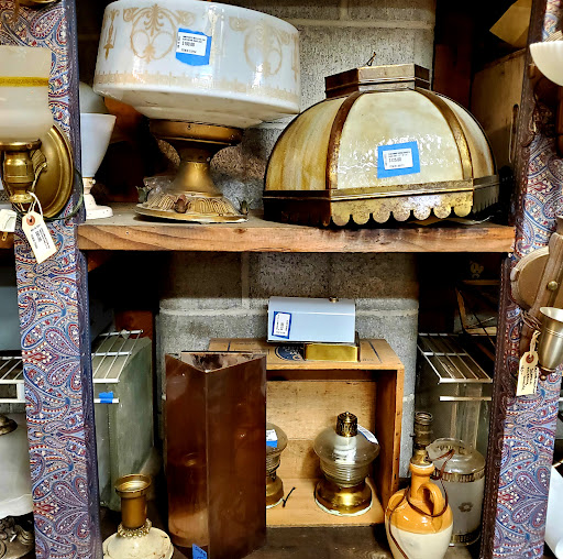 Architectural Salvage Store «Earthwise Architectural Salvage», reviews and photos, 628 E 60th St, Tacoma, WA 98404, USA