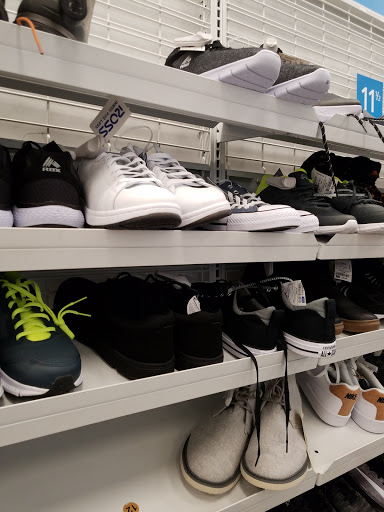 Clothing Store «Ross Dress for Less», reviews and photos, 3201 Eastway Dr, Charlotte, NC 28205, USA