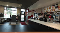 Atmosphère du Restaurant KFC La Ville du Bois - n°4