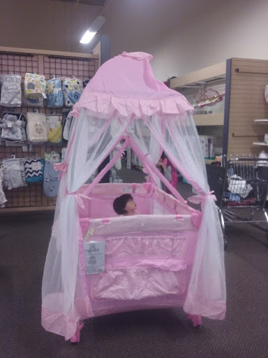 Clothing Store «Burlington Coat Factory», reviews and photos, 250 S Randall Rd, Elgin, IL 60123, USA