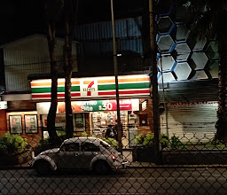 7-Eleven photo
