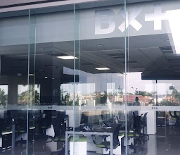 Plaza MID Center photo