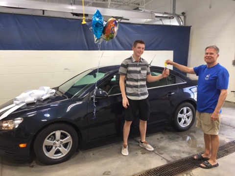 Car Dealer «Randy Wise Buick GMC», reviews and photos, 2530 Owen Rd, Fenton, MI 48430, USA