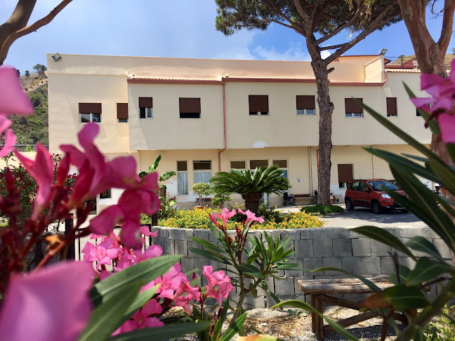 Recensioni di Casa Di Riposo Villa Aurora a Messina - Casa di riposo