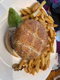 Hamburger du Restaurant français Restaurant La Fabrique à Tourville-la-Rivière - n°16