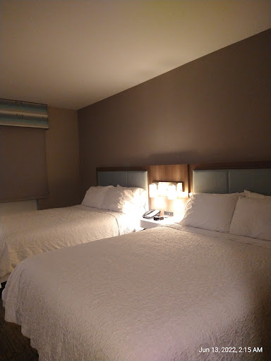 Hampton Inn & Suites Gilroy image