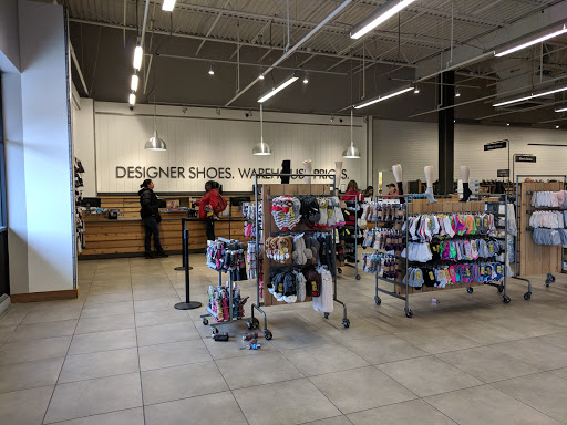 Shoe Store «DSW Designer Shoe Warehouse», reviews and photos, 6971 Grand Ave, Gurnee, IL 60031, USA