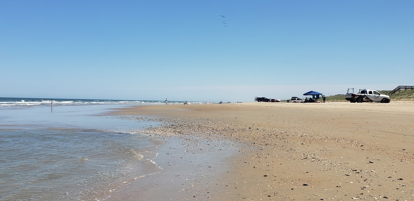 Fotografie cu Carova beach cu o suprafață de nisip strălucitor