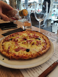 Pizza du Restaurant Le Marlow à Arâches-la-Frasse - n°4