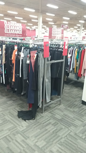 Clothing Store «Burlington Coat Factory», reviews and photos, 533 S Broad St, Meriden, CT 06450, USA