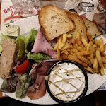 Photo n° 1 de l'avis de marc. fait le 26/05/2019 à 08:14 pour Le Débarcadère à Saint-Vaast-la-Hougue