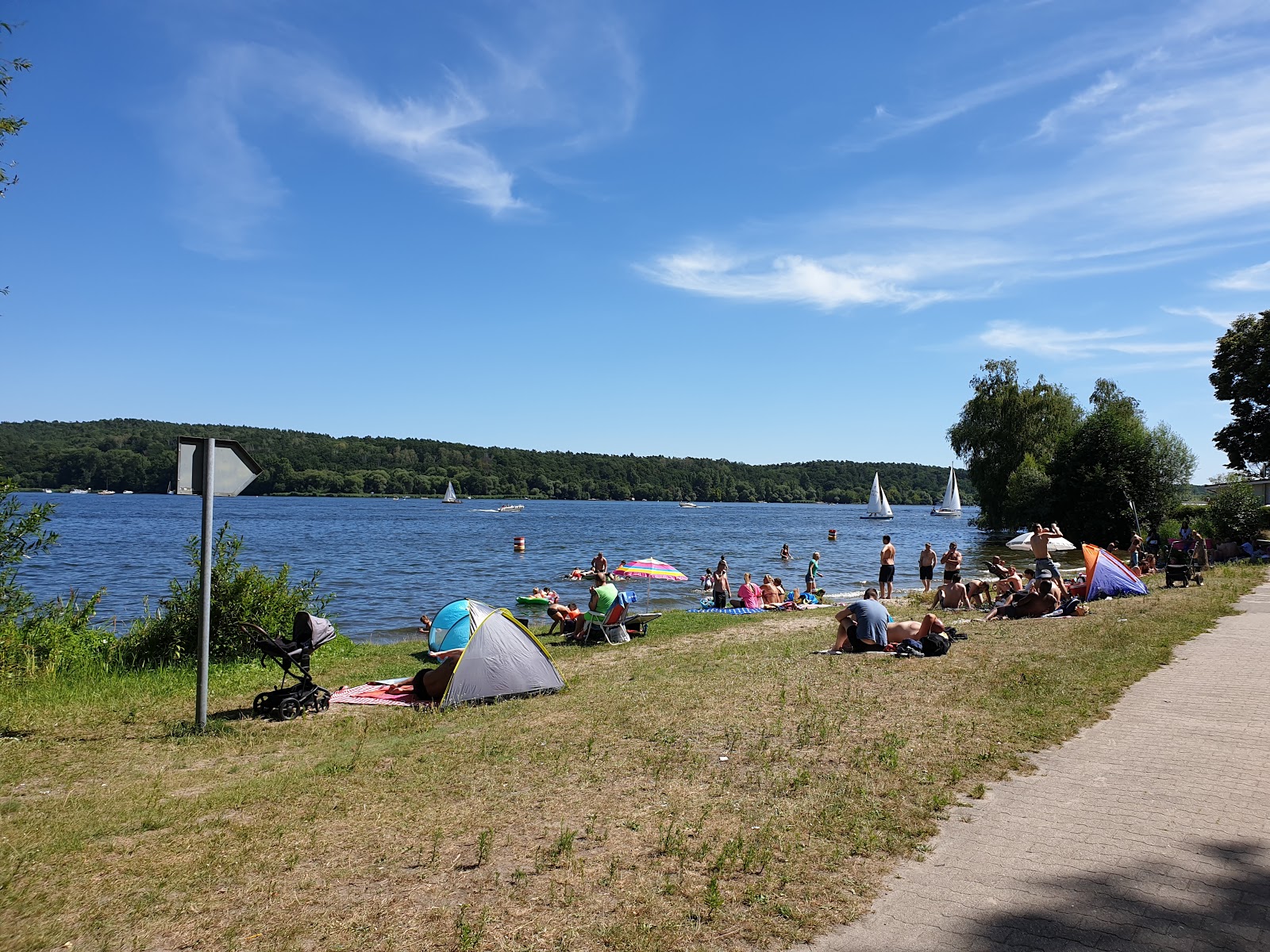 Fotografija Gatow Strand z ravna obala