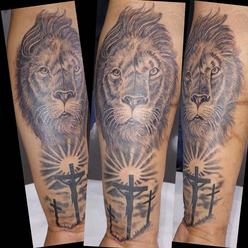 Tattoo Shop «Peace of Art Tattoo», reviews and photos, 15337 S Cicero Ave G, Oak Forest, IL 60452, USA