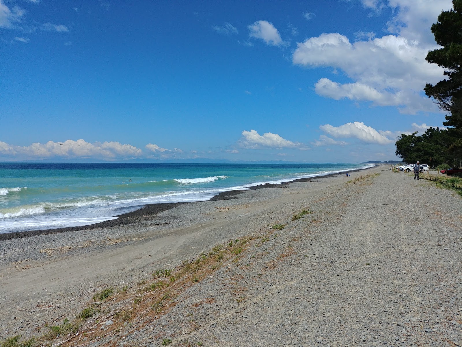 Foto von Amberley Beach Reserve mit graue kiesel Oberfläche