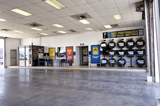 Ford Dealer «AutoNation Ford Arlington», reviews and photos, 1400 W Interstate 20, Arlington, TX 76017, USA
