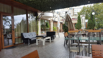 Restaurant Parcul Trandafirilor - Strada Trandafirilor, Bacău, Romania