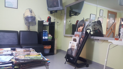 Peluquería Julio en Manuel, Valencia