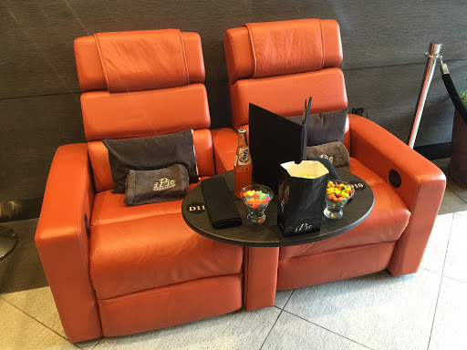 57 Top Images Ipic Movie Theater Houston Tx / New River Oaks theater complex set to lavish luxury on ...