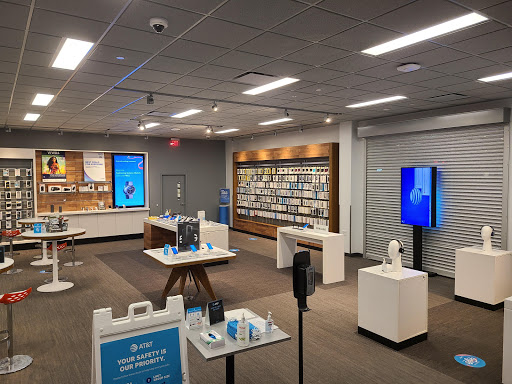 Cell Phone Store «AT&T», reviews and photos, 590 Prairie Center Dr, Eden Prairie, MN 55344, USA