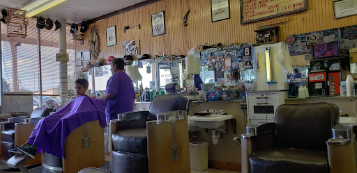Barber Shop «Casa View Barber Shop», reviews and photos, 10338 Ferguson Rd, Dallas, TX 75228, USA