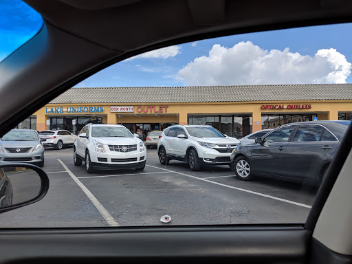 Shopping Mall «Lake Village Shopping MallKitchengaets», reviews and photos, 10601 US-441, Leesburg, FL 34788, USA