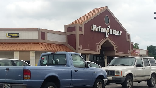 Supermarket «Price Cutter», reviews and photos, 1901 E Division St, Springfield, MO 65803, USA