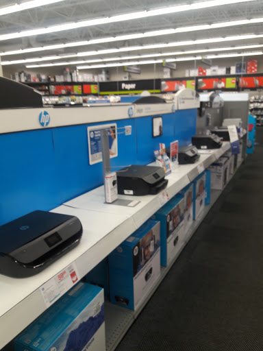 Office Supply Store «Staples», reviews and photos, 105 Banks Rd, Fayetteville, GA 30214, USA